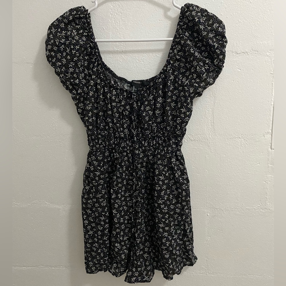 Forever 21 Small Black dress with white flowers